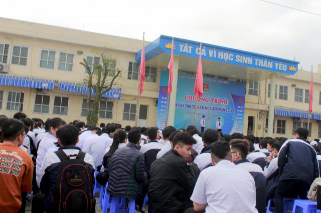 “ NGÀY HỘI TƯ VẤN MÙA THI”  – HỒNG BÀNG NGÀY TRỞ LẠI